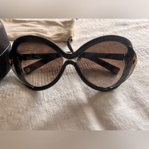 New authentic Louis Vuitton Black and Gold Sunglasses
